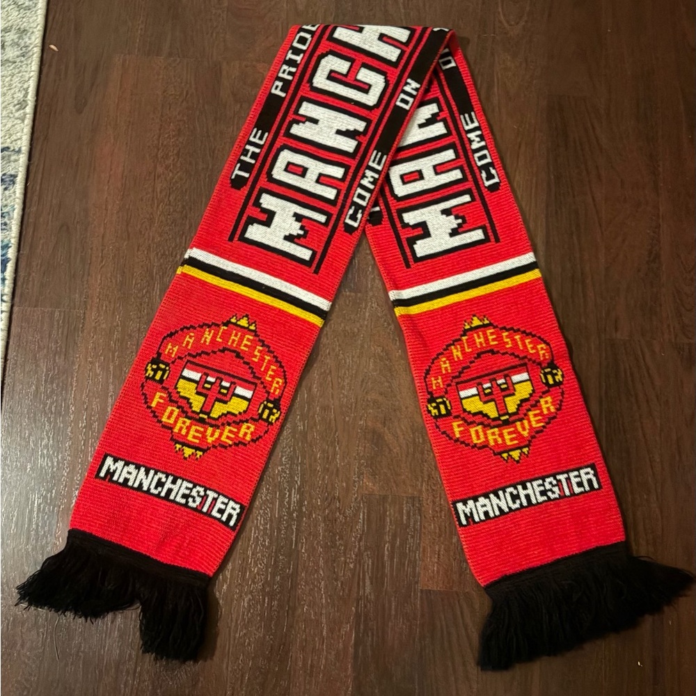 Manchester United Red and Black Scarf